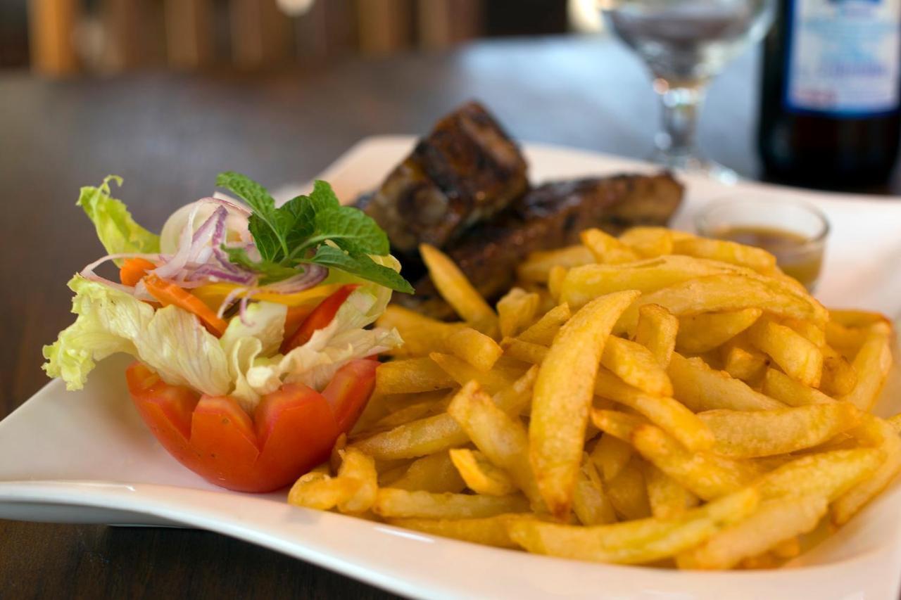 Entebbe Palm Hotel المظهر الخارجي الصورة